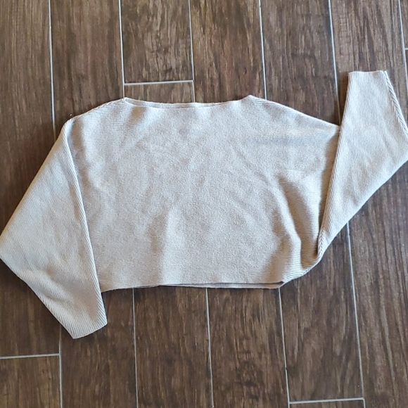 EARTHBOUND Sweaters - EARTHBOUND sweater crop top